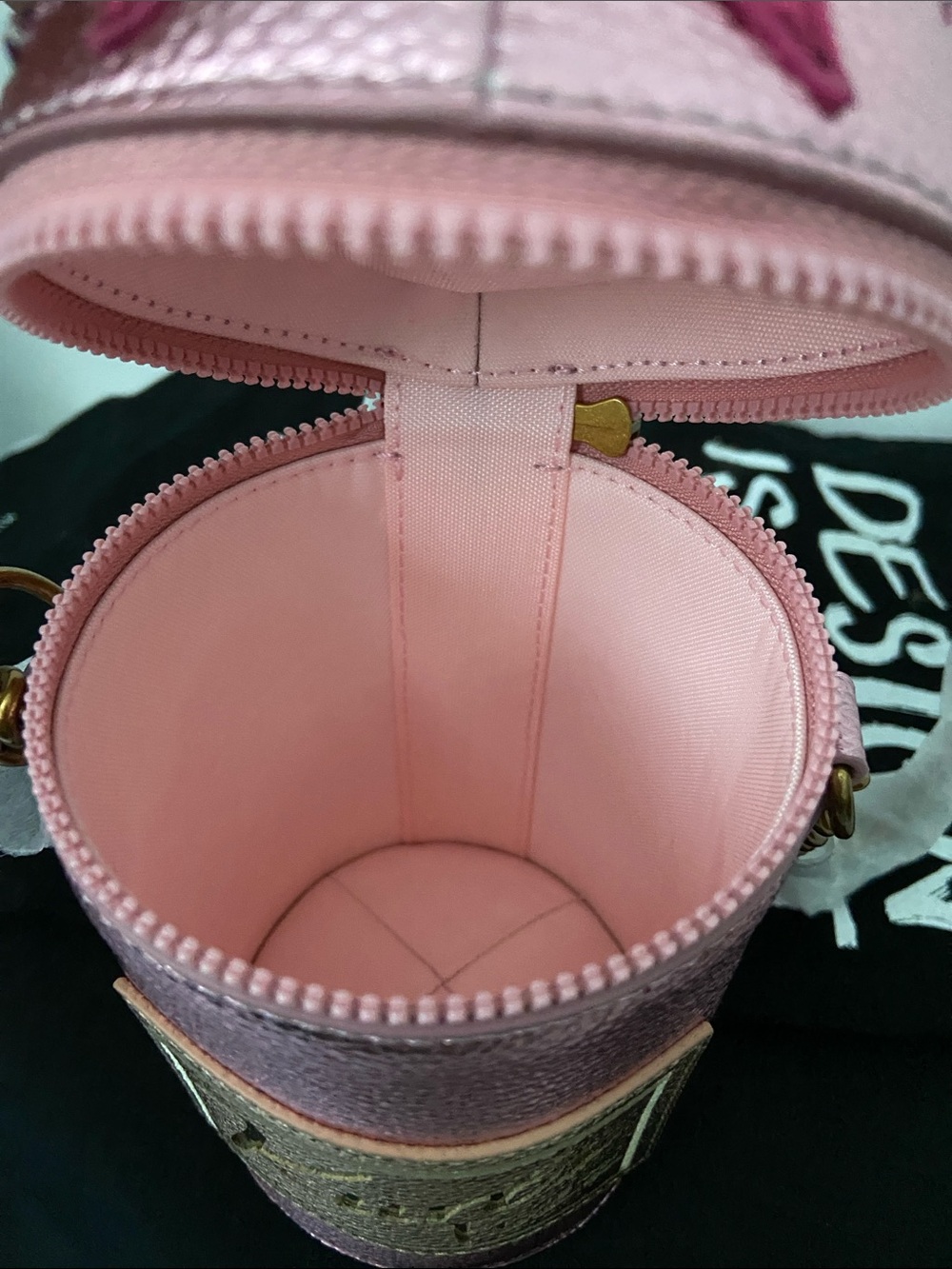 Kurt Geiger Metallic Pink & Rose Gold Champagne Bottle Crossbody Bag - Picture 5 of 5